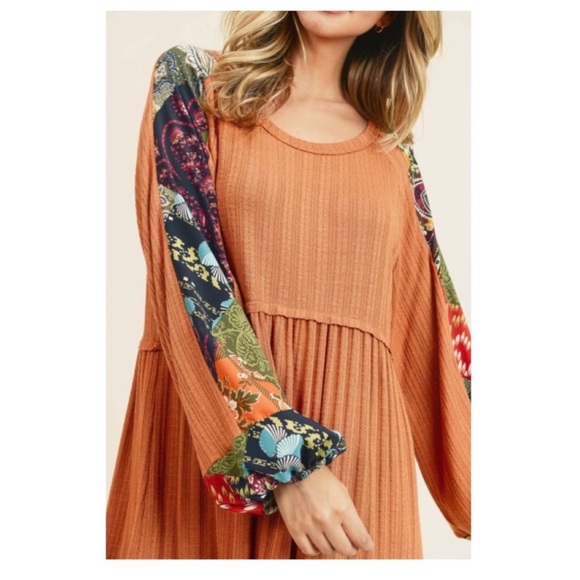 New Adorable Fall Peplum Top With Contrast Print Balloon Sleeves - Picture 4 of 5